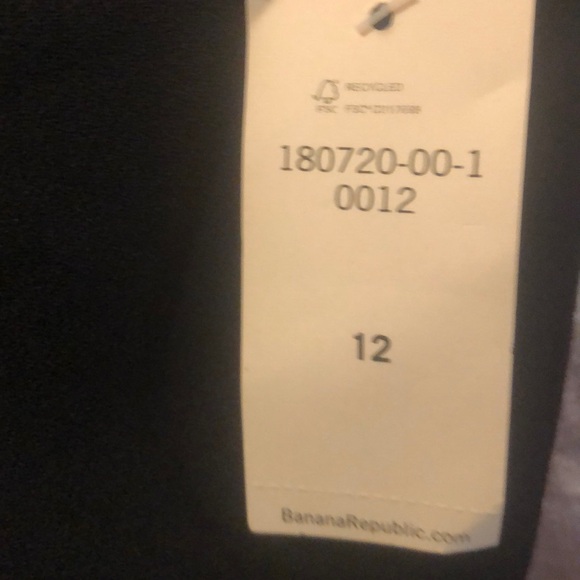 Closet Clean-Out: Banana Republic Black & Gold Mini Skirt - Picture 4 of 5